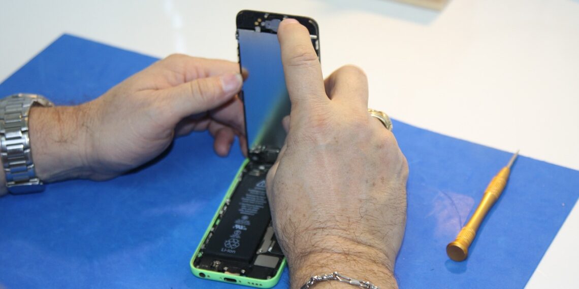 Cell Phone Repair in London