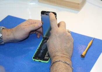 Cell Phone Repair in London